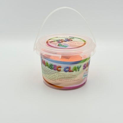 Oranger Magic Clay Sand Eimer mit Henkel Seitenansicht – Kinetischer Sand für Stressabbau